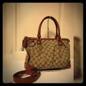 Gucci GG Canvas Sukey Beige Dark Red Top Handle